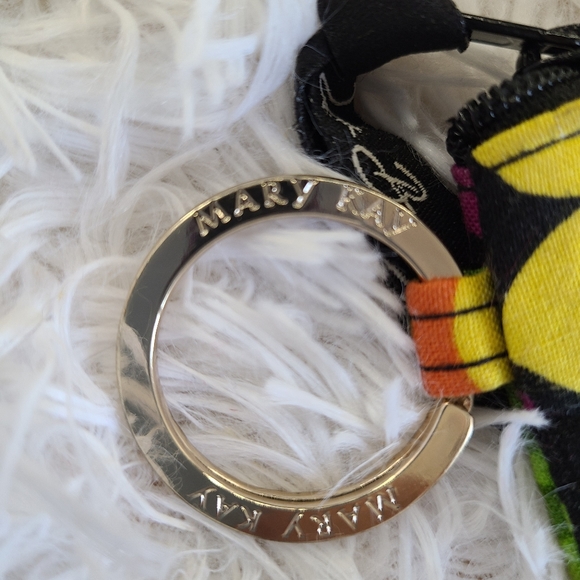 Vera Bradley Card Wallet - Picture 4 of 7